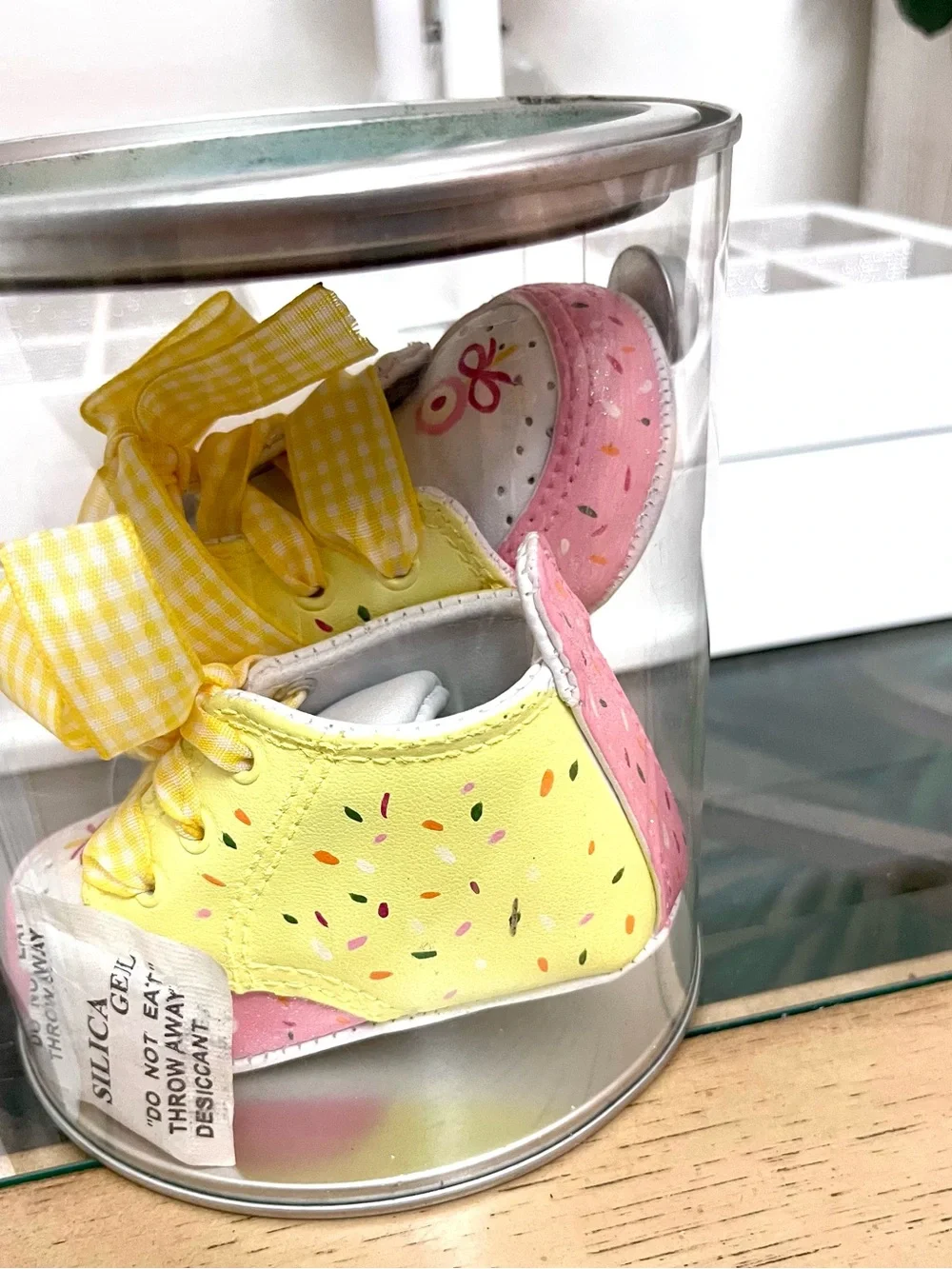 Cynthia Rowley Yellow Gingham Bow Baby Sneakers with Pink Accents